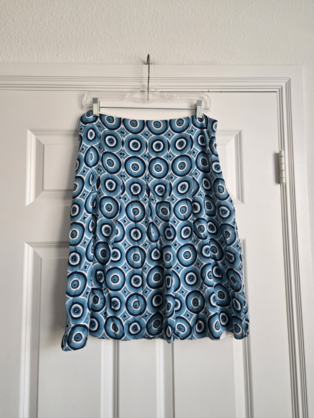 Ann Taylor Blue Geometric A-Line Skirt with Circular Motif